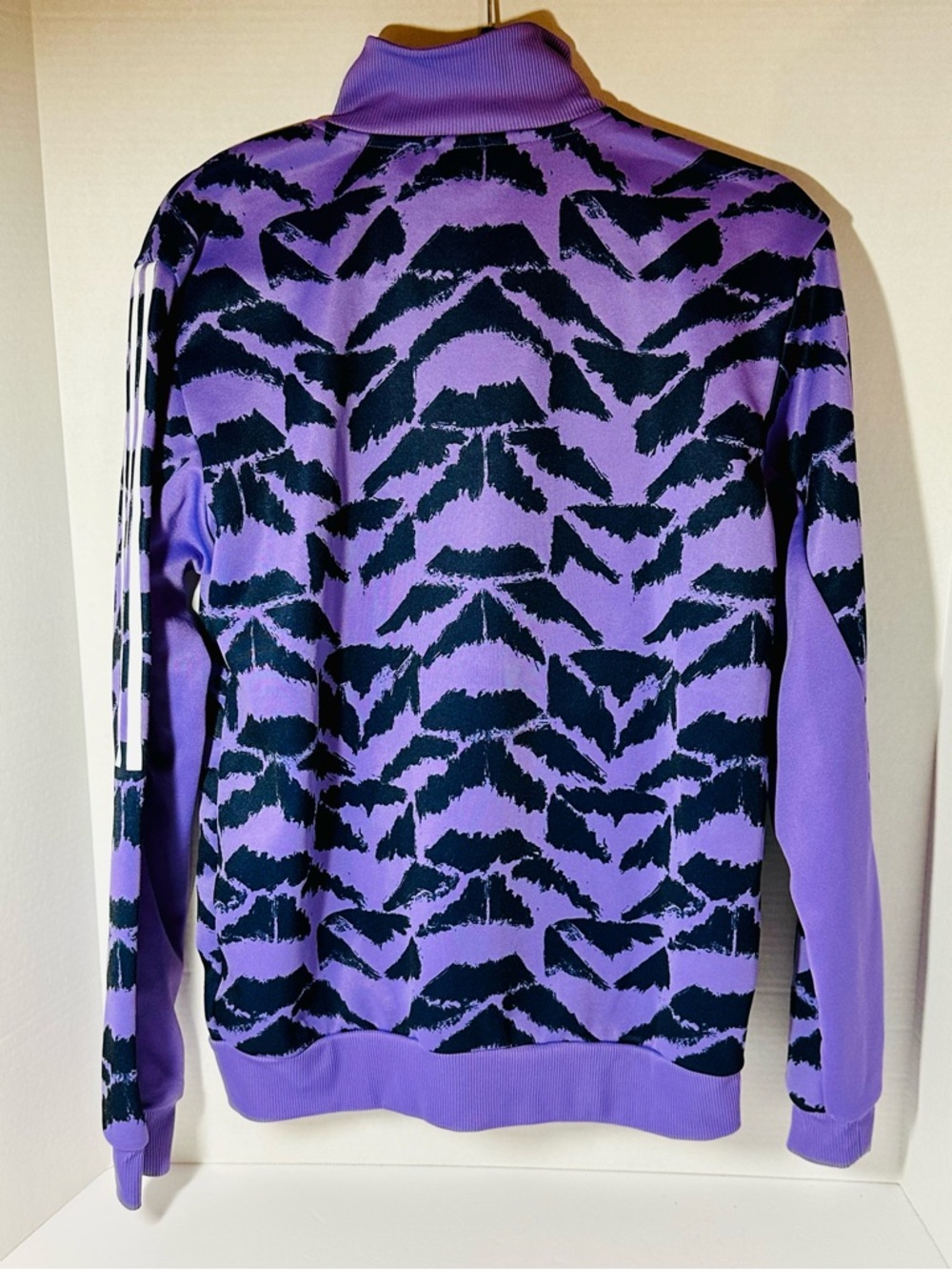 Adidas Zip Up Track Jacket Women’s Size M Purple RN 88387 P-P 21” S-H 25” - Picture 2 of 5